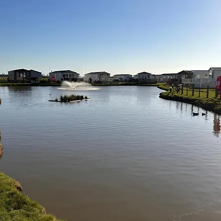 Buttercup Meadow 54 Golden Anchor Park, Modern 3 Bedroom Caravan, Dog Friendly, Free Wifi Chapel Saint Leonards Exterior photo